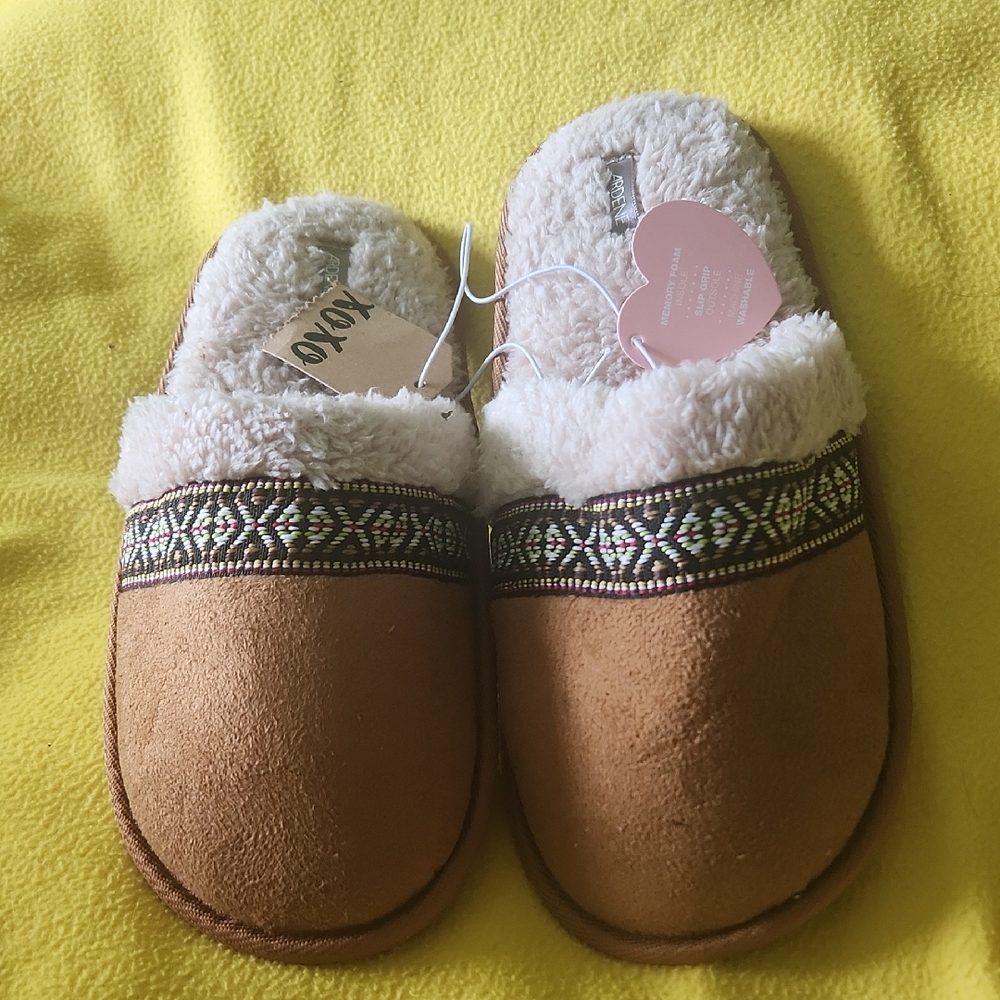 XOXO Brown Slippers with Patterned Trim
